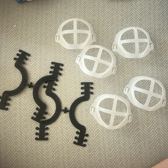 BUNDLE Two mask strap holders and 5 mask 3D face spacers - Picture 1 of 1
